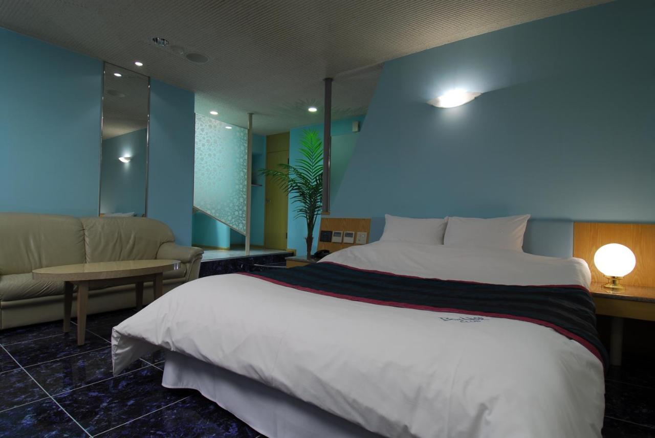 Bay Hill Club Higashi Kokura (Adults Only) 호텔 키타큐슈 외부 사진